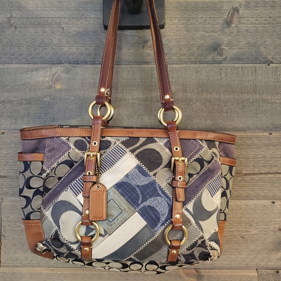 Coach Handbags - Used Coach Vintage Denim Patchwork Shoulder Bag n:c0869-12217